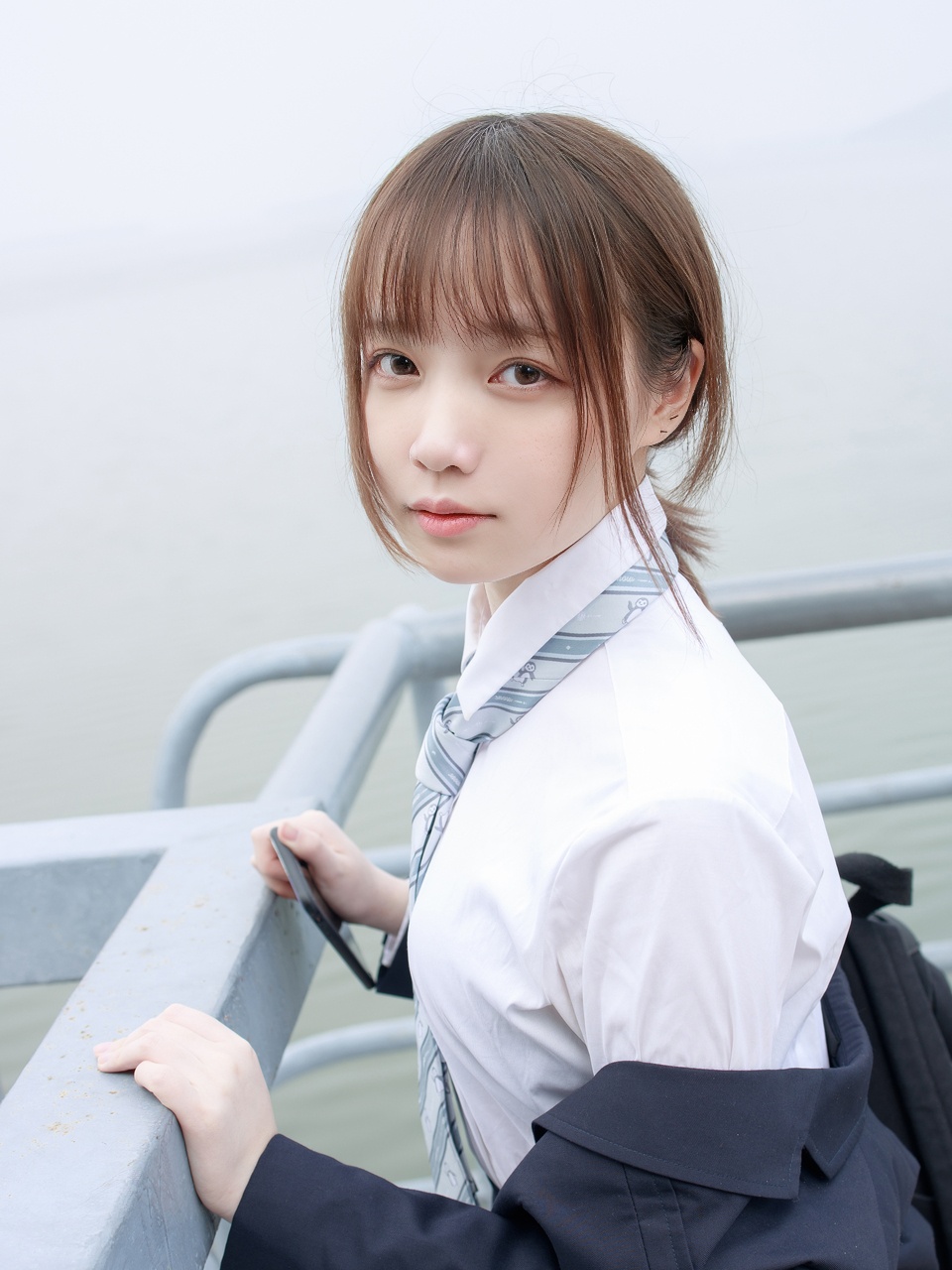 「森萝财团」写真JKFUN006 – Aika日系黑丝