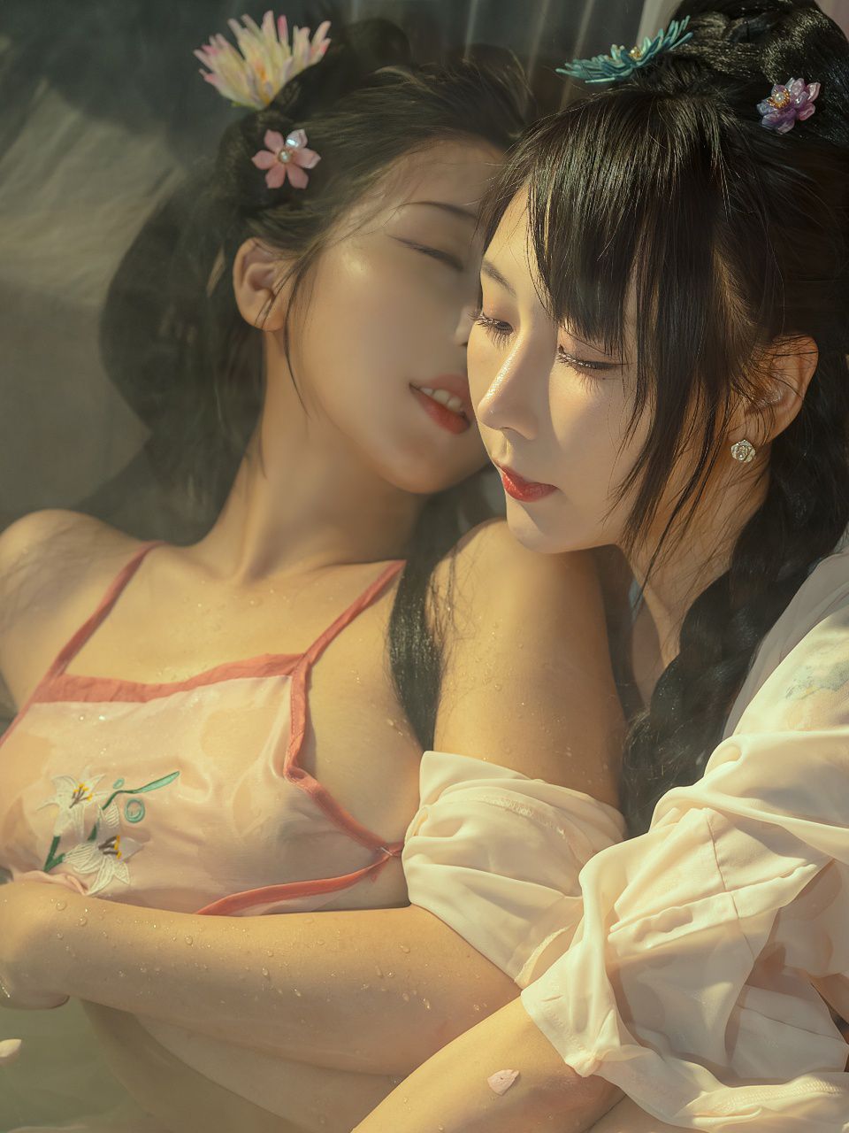  [摄影博主]云溪溪 奶桃 – 水池