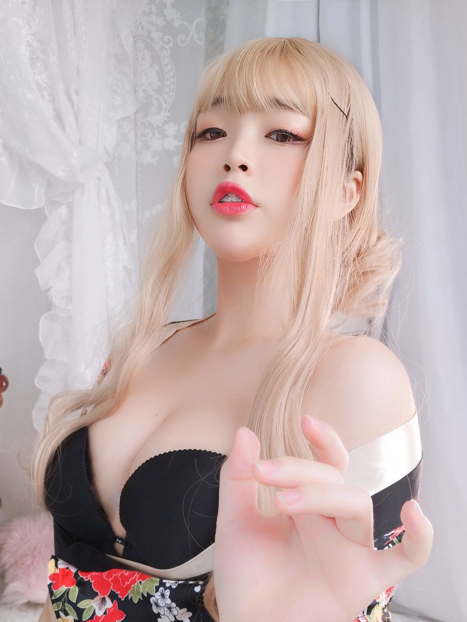 白烨  狐仙女友